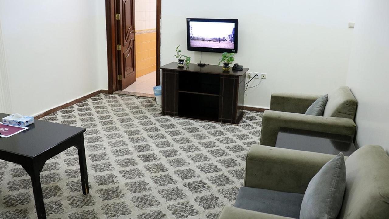 Al Farhan Hotel Suites Ер-Ріяд Екстер'єр фото