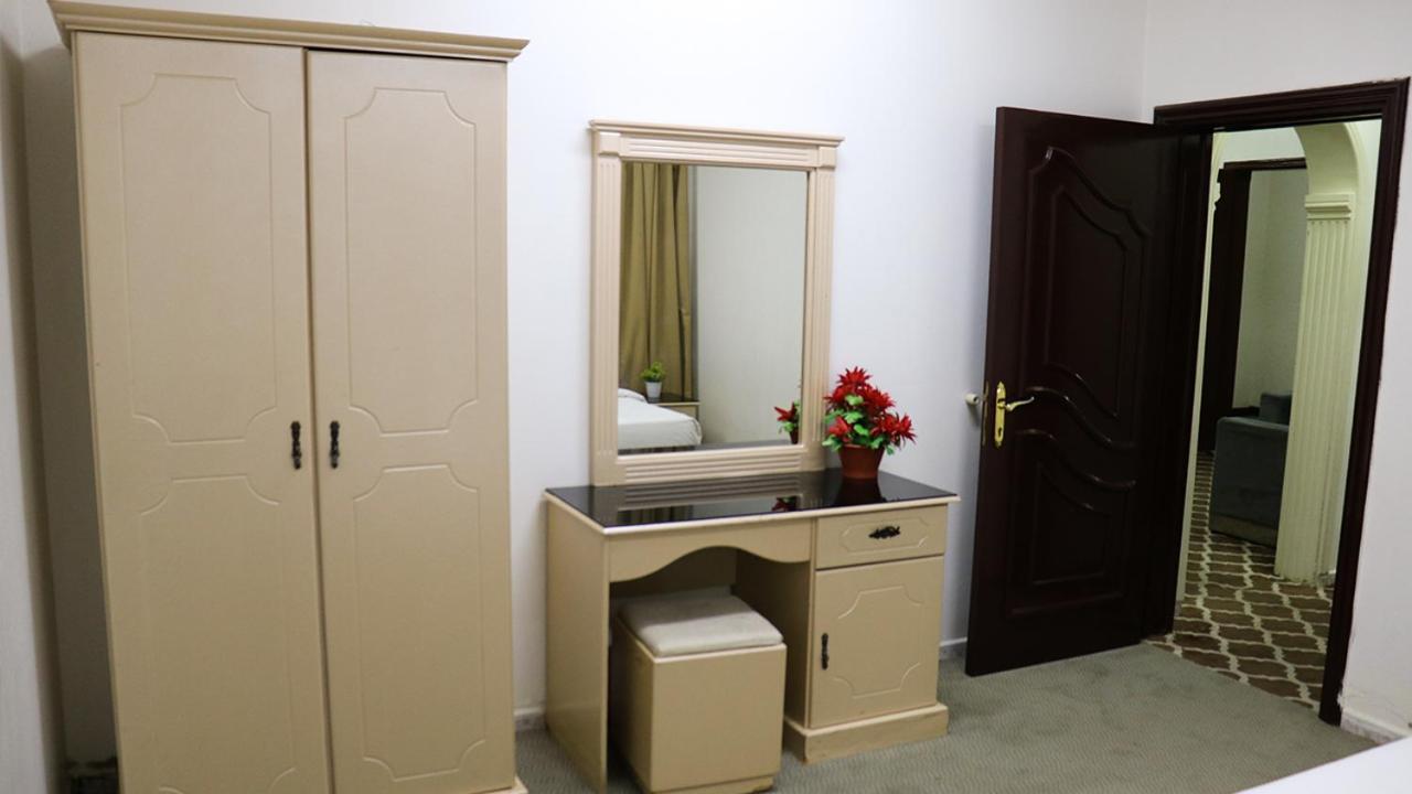 Al Farhan Hotel Suites Ер-Ріяд Екстер'єр фото
