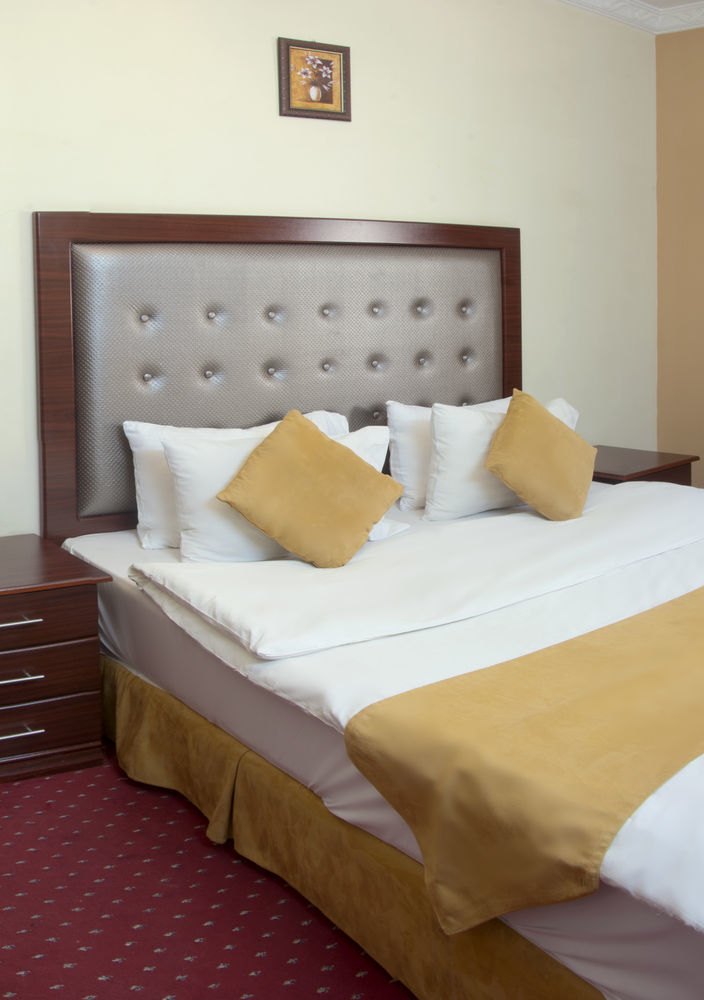 Al Farhan Hotel Suites Ер-Ріяд Екстер'єр фото